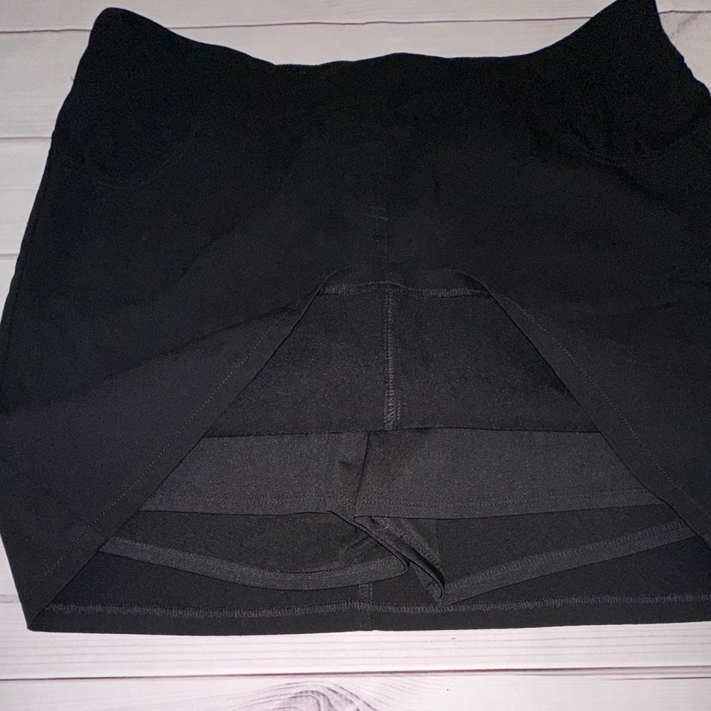 Erin London Women's Black Skort - Size 16
Tennis pickleball Hiking Walking 🌼 - Picture 2 of 7